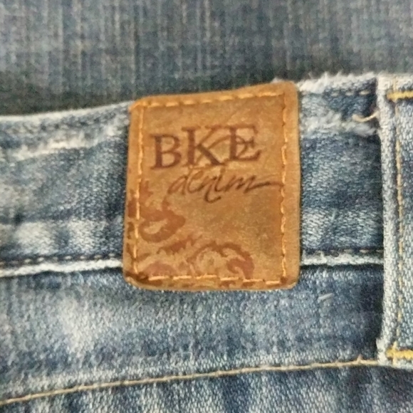 BKE Denim Raw Hem Boot Cut Medium Wash Star 20 Stretch Jeans - size 28 - Picture 8 of 8